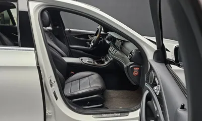 Mercedes-Benz E-Class 2023, 39431 км, за 27588.01 USD - фото 17