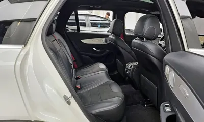 Mercedes-Benz GLC-Class 2019, 56666 км, за 33076.83 USD - фото 11