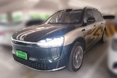 Hima AITO M9 · 2025 год