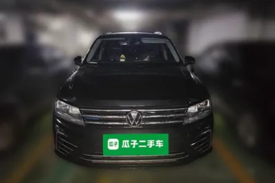 Volkswagen Tiguan L New Energy 2021, 103000 км, за 14617 USD