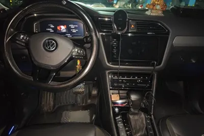Volkswagen Tiguan L New Energy 2021, 103000 км, за 14617 USD - фото 9