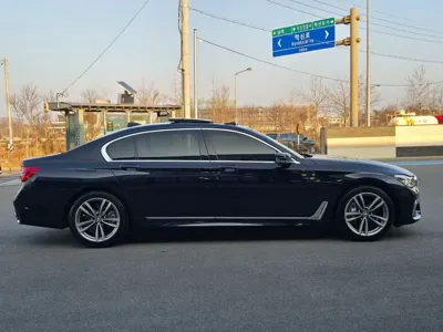 BMW 7-Series 2017, 193000 км, за 16848.36 USD