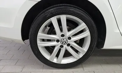 Volkswagen Jetta 2015, 106444 км, за 4482.18 USD