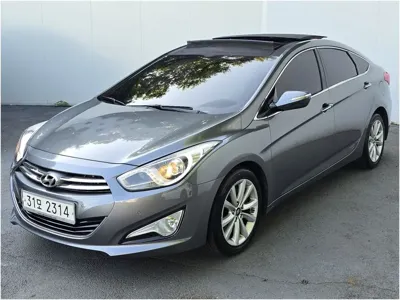 Hyundai i40 · 2012 год