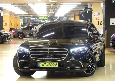 Mercedes-Benz S-Class · 2023 год