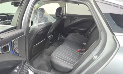 Kia K8 2025, 8964 км, за 27870.02 USD - фото 11