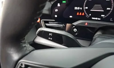 Porsche Taycan 2021, 14642 км, за 70828.41 USD - фото 30