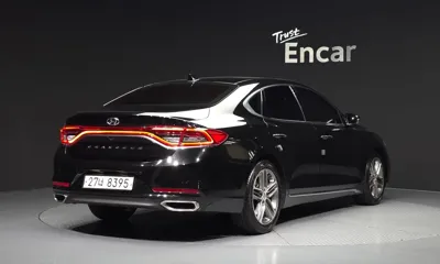 Hyundai Grandeur 2018, 136883 км, за 8467.9 USD