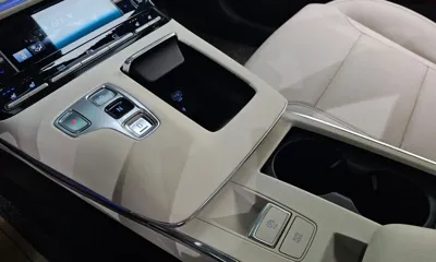 Hyundai Grandeur 2022, 38602 км, за 17434.31 USD - фото 9