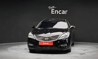 Hyundai Grandeur 2014, 242590 км, за 2276.87 USD