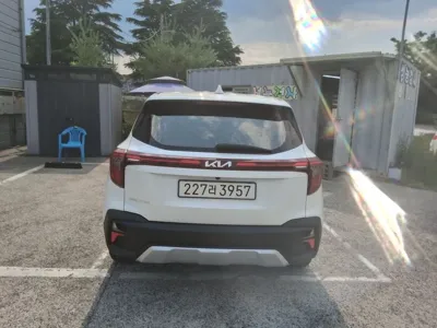 Kia Seltos 2023, 39782 км, за 17395.3 USD