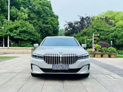 BMW 7 Series 2015, 80000 км, за 36638.49 USD