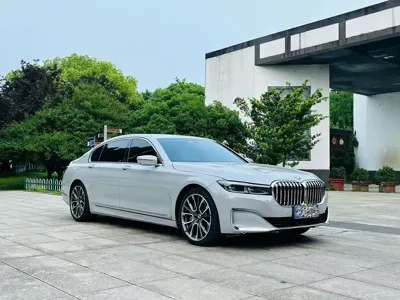 BMW 7 Series 2015, 80000 км, за 36638.49 USD