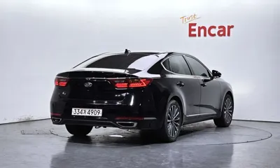Kia K7 2016, 121567 км, за 4680.49 USD