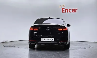 Kia K7 2016, 121567 км, за 4680.49 USD