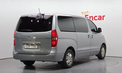 Hyundai Starex 2019, 96784 км, за 9381.11 USD