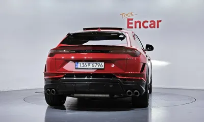 Lamborghini Urus 2023, 24054 км, за 241564.92 USD