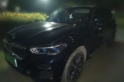 BMW X5 · 2022 год