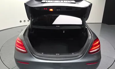 Mercedes-Benz E-Class 2017, 89094 км, за 12465.54 USD - фото 20