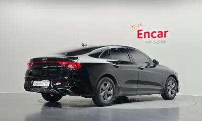 Kia K5 2023, 82931 км, за 13062.89 USD