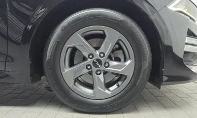 Kia K5 2023, 82931 км, за 13062.89 USD