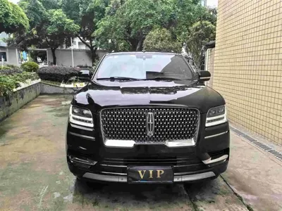 Lincoln Navigator · 2018 год