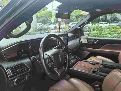 Lincoln Navigator 2018, 153000 км, за 42377.05 USD - фото 7