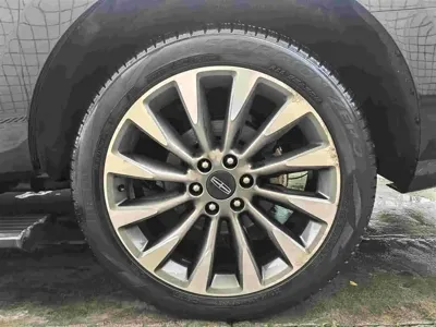 Lincoln Navigator 2018, 153000 км, за 42377.05 USD - фото 15