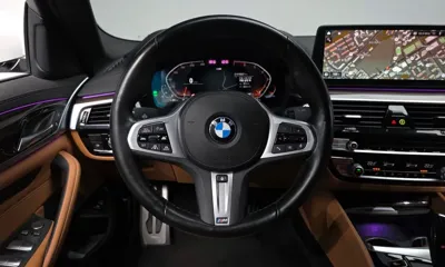 BMW 5-Series 2022, 59837 км, за 22515.43 USD - фото 13