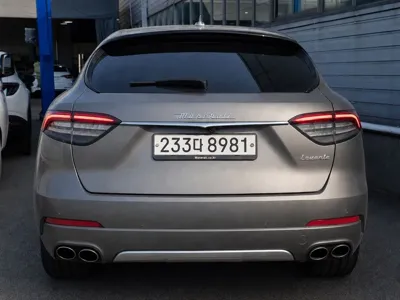 Maserati Levante 2017, 58593 км, за 24679.29 USD