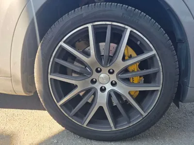 Maserati Levante 2017, 58593 км, за 24679.29 USD