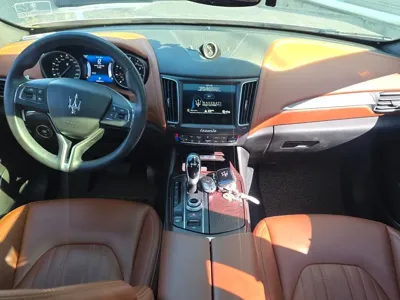 Maserati Levante 2017, 58593 км, за 24637.58 USD - фото 7