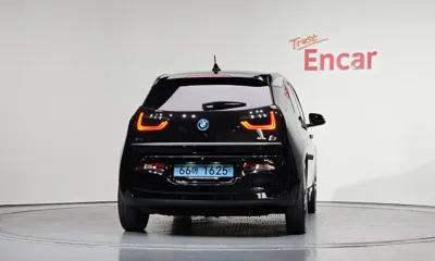 BMW i3 2018, 74394 км, за 13159.62 USD