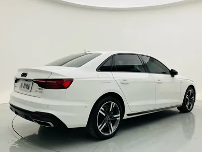 Audi A4L 2023, 51000 км, за 22807.09 USD
