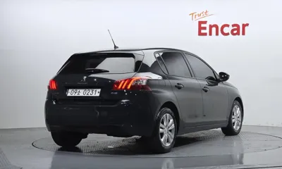 Peugeot 308 2016, 62744 км, за 5382.7 USD