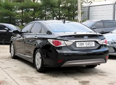 Hyundai Sonata 2012, 115169 км, за 2587.27 USD