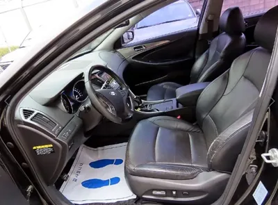 Hyundai Sonata 2012, 115169 км, за 2587.27 USD
