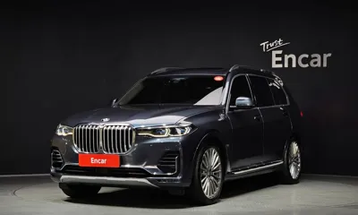 BMW X7 · 2022 год