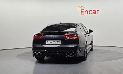 Kia Stinger 2018, 79726 км, за 10174.61 USD