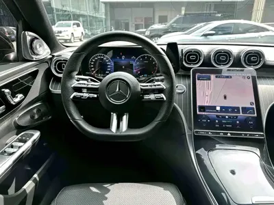 Mercedes-Benz C-Class 2022, 50000 км, за 19422.81 USD - фото 7