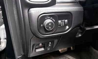 Dodge Ram Pick Up 2021, 64664 км, за 46819.02 USD - фото 27