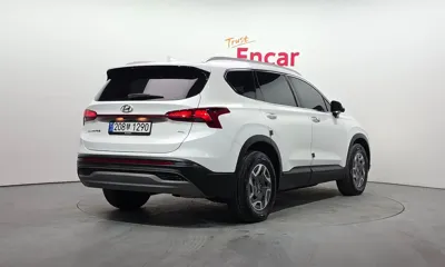 Hyundai Santafe 2022, 91635 км, за 17298.08 USD