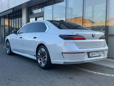 BMW 7-Series 2023, 62485 км, за 61760.08 USD