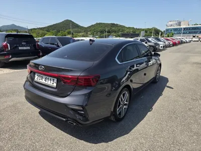 Kia K3 2019, 68470 км, за 7417.62 USD
