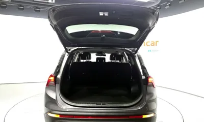 Hyundai Santafe 2021, 83352 км, за 12823.91 USD - фото 20