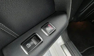 Mercedes-Benz E-Class 2014, 150584 км, за 6049.97 USD - фото 28