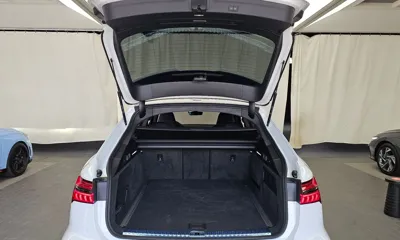 Audi RS6 2023, 44027 км, за 85563.55 USD - фото 20
