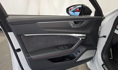 Audi RS6 2023, 44027 км, за 85563.55 USD - фото 24
