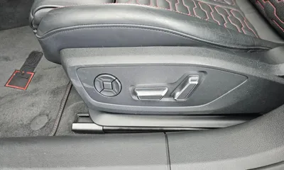 Audi RS6 2023, 44027 км, за 85563.55 USD - фото 29
