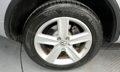 Volkswagen Touareg 2013, 146621 км, за 6500.68 USD